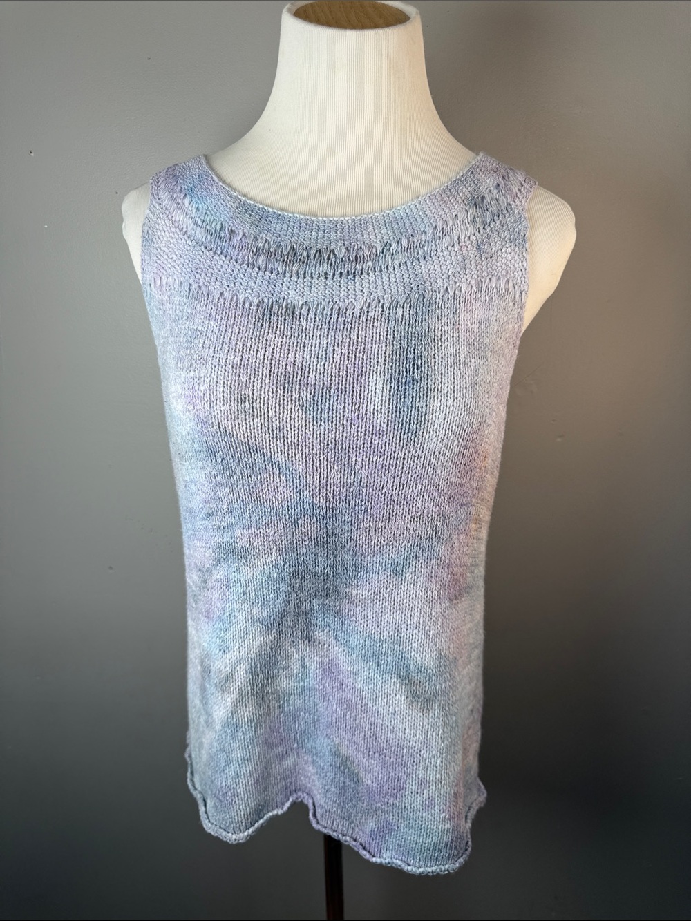 Sleeveless Pastel Tie-Dye Knit Top